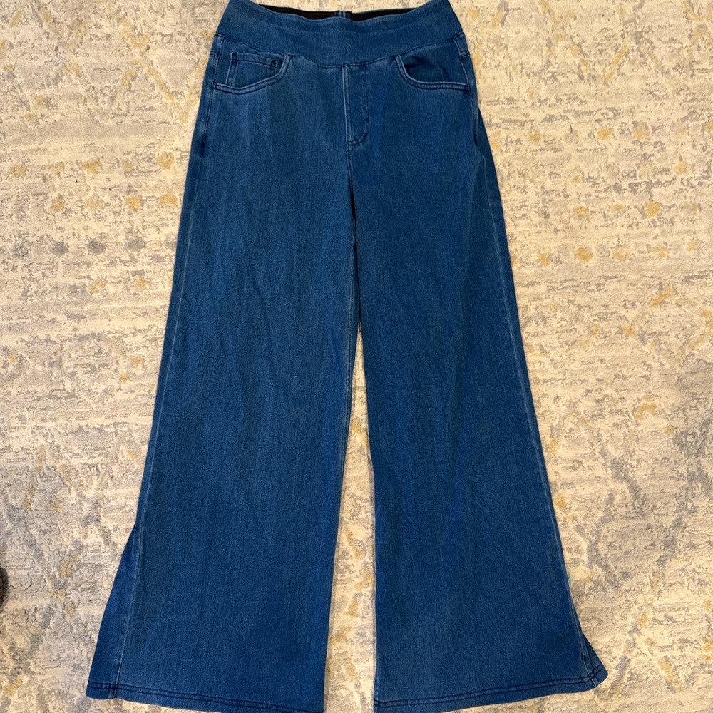 Wide-leg jeans/palazzo pants